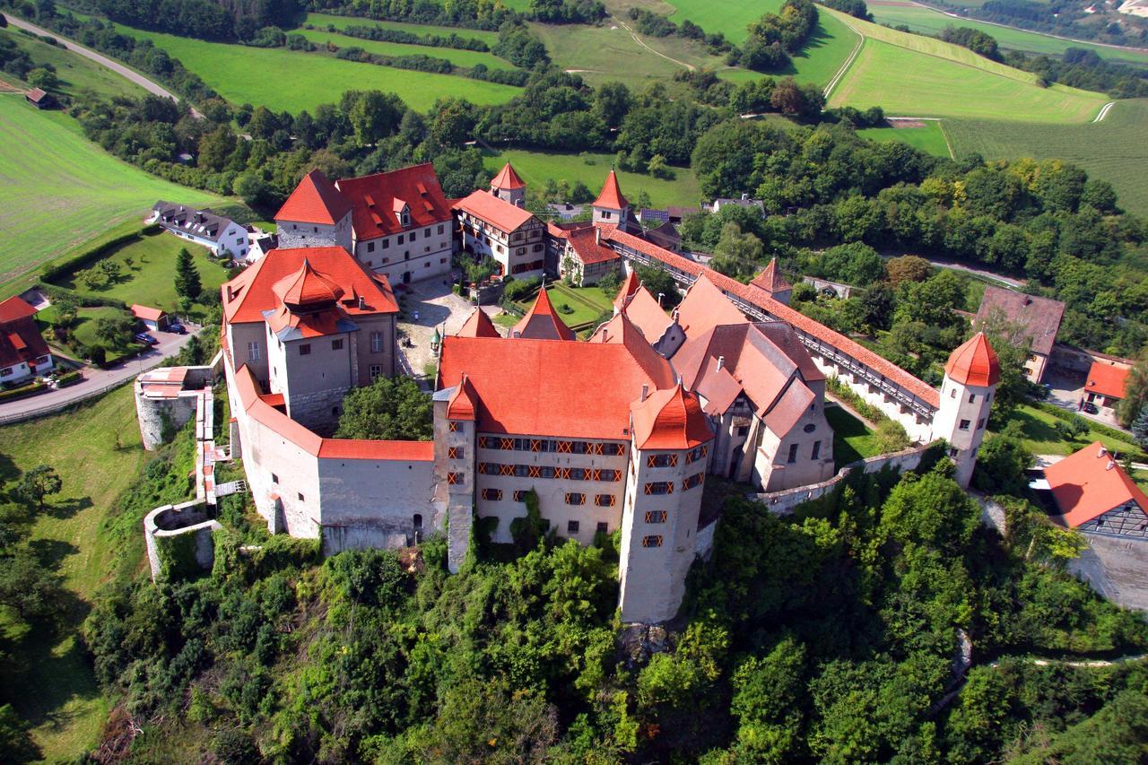 Schlosshotel Harburg Harbourg Extérieur photo