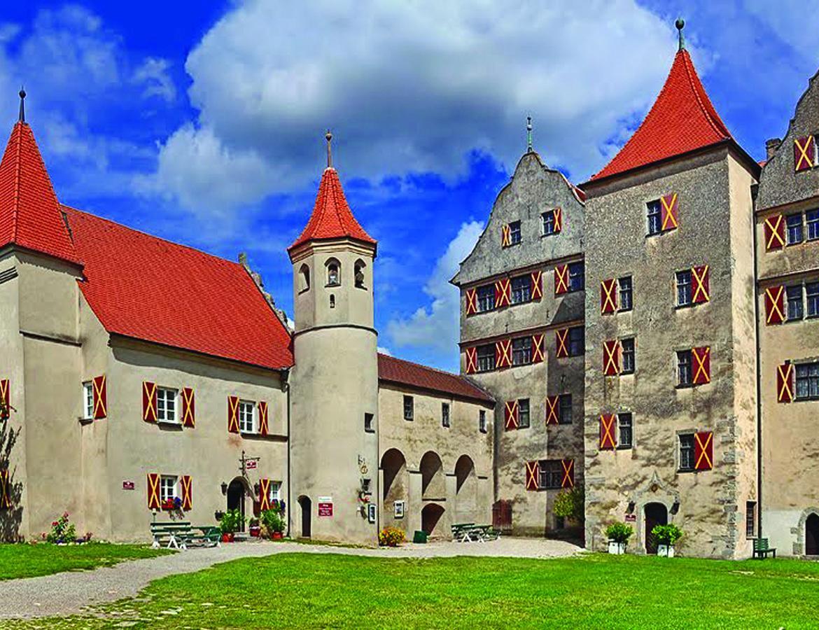 Schlosshotel Harburg Harbourg Extérieur photo